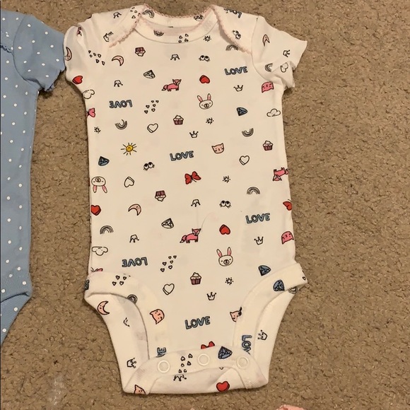 Newborn bodysuits - Picture 5 of 6
